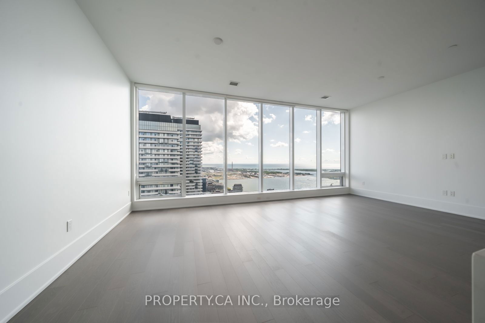 10 York St, unit 6503 for sale