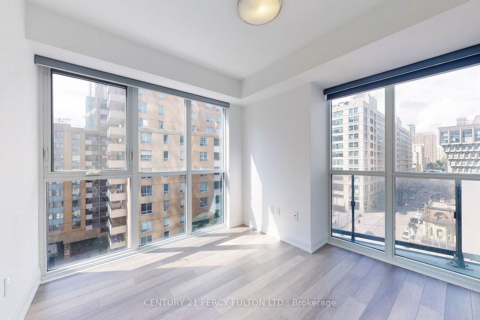 77 Mutual St, unit 708 for rent - image #13