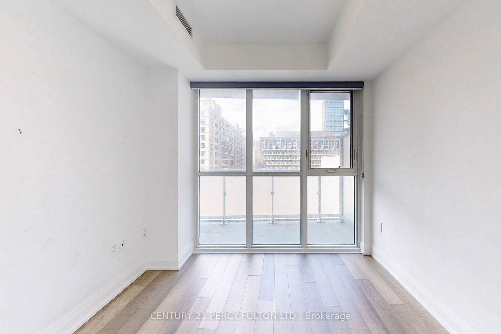 77 Mutual St, unit 708 for rent - image #22