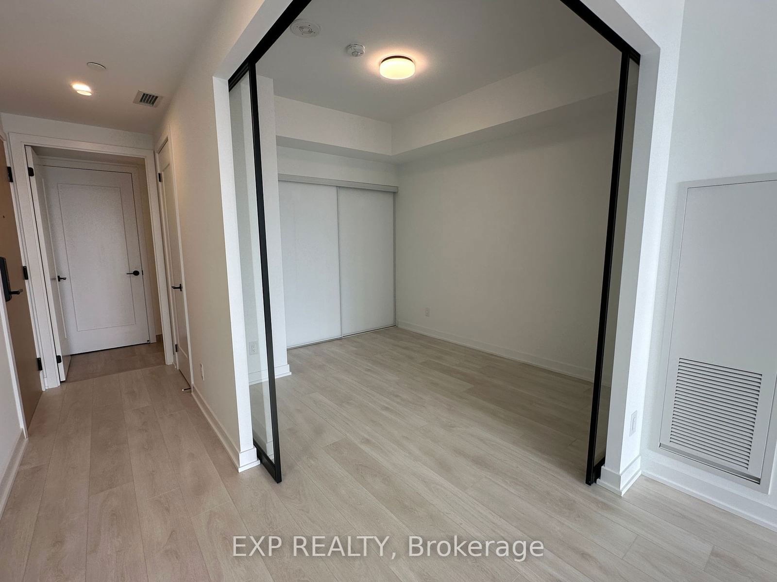 5 Defries St, unit 3007 for rent