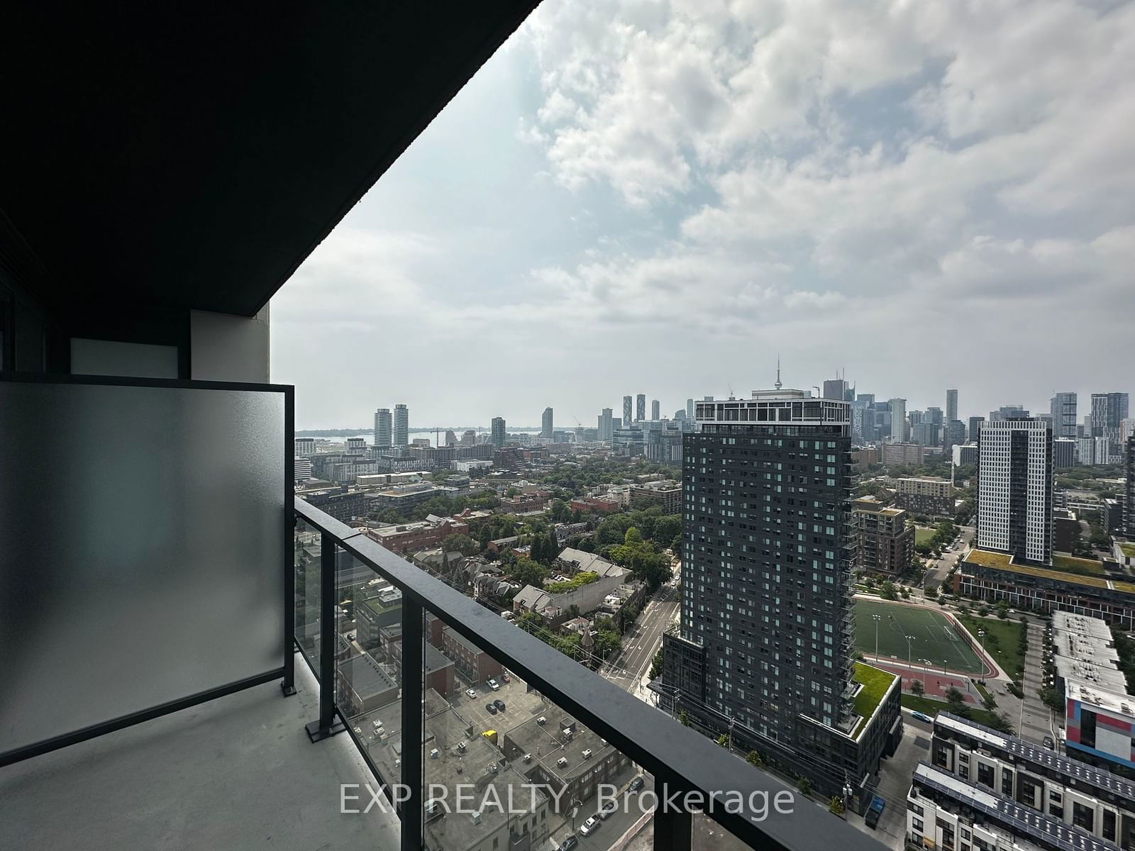 5 Defries St, unit 3007 for rent - image #2