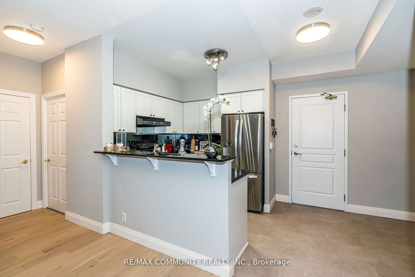 16 Dallimore Circ, unit 718 for sale - image #24