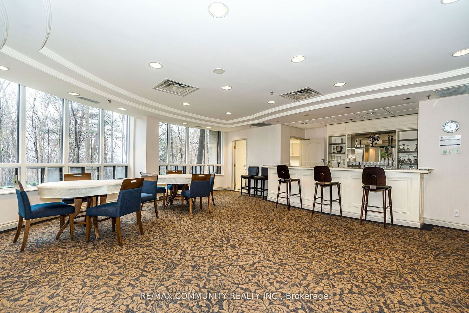 16 Dallimore Circ, unit 718 for sale - image #35