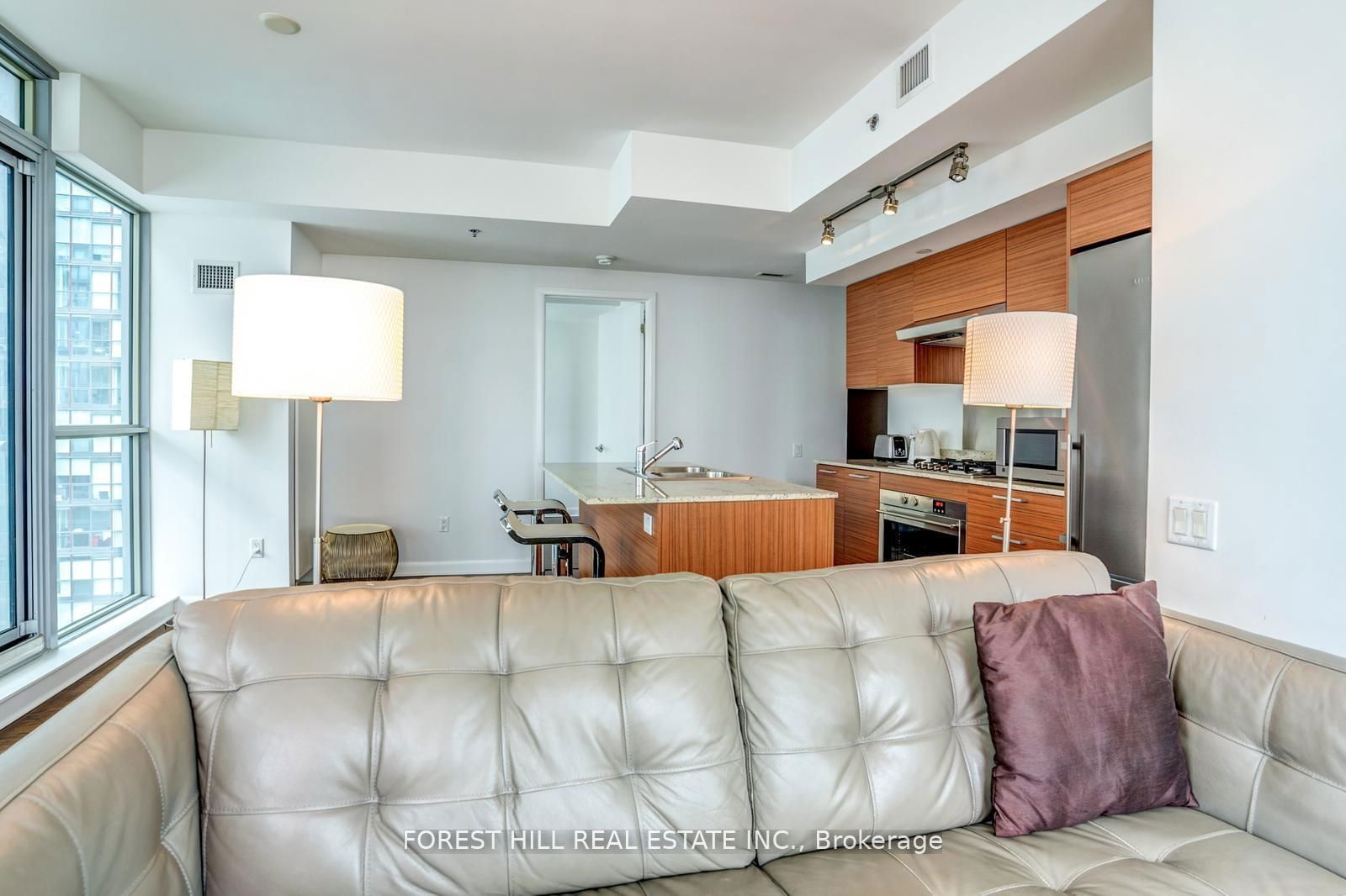 375 King St, unit 2307 for rent - image #11