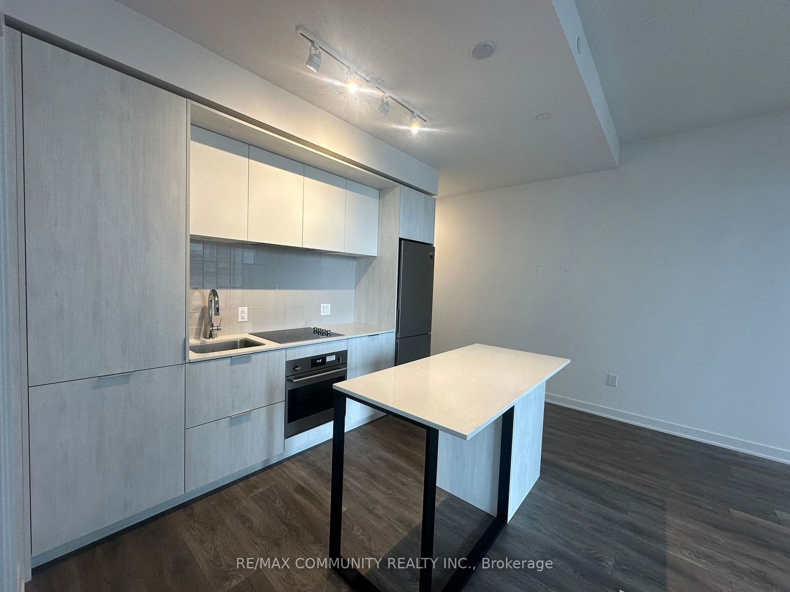 35 Tubman Ave, unit 315 for sale - image #10