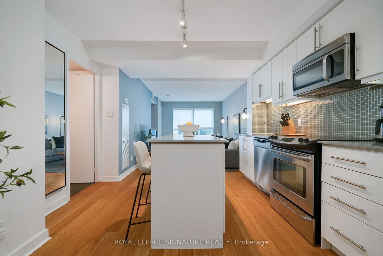 1169 Queen St W, unit 401 for sale - image #3