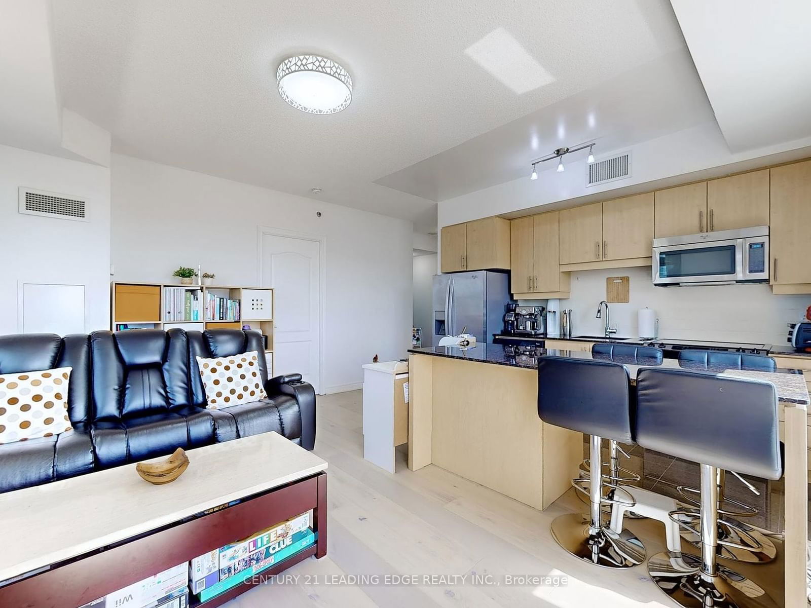 2756 Old Leslie St, unit 320 for sale - image #5