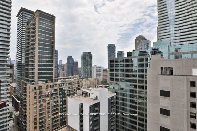 85 Bloor St E, unit PH09 for sale