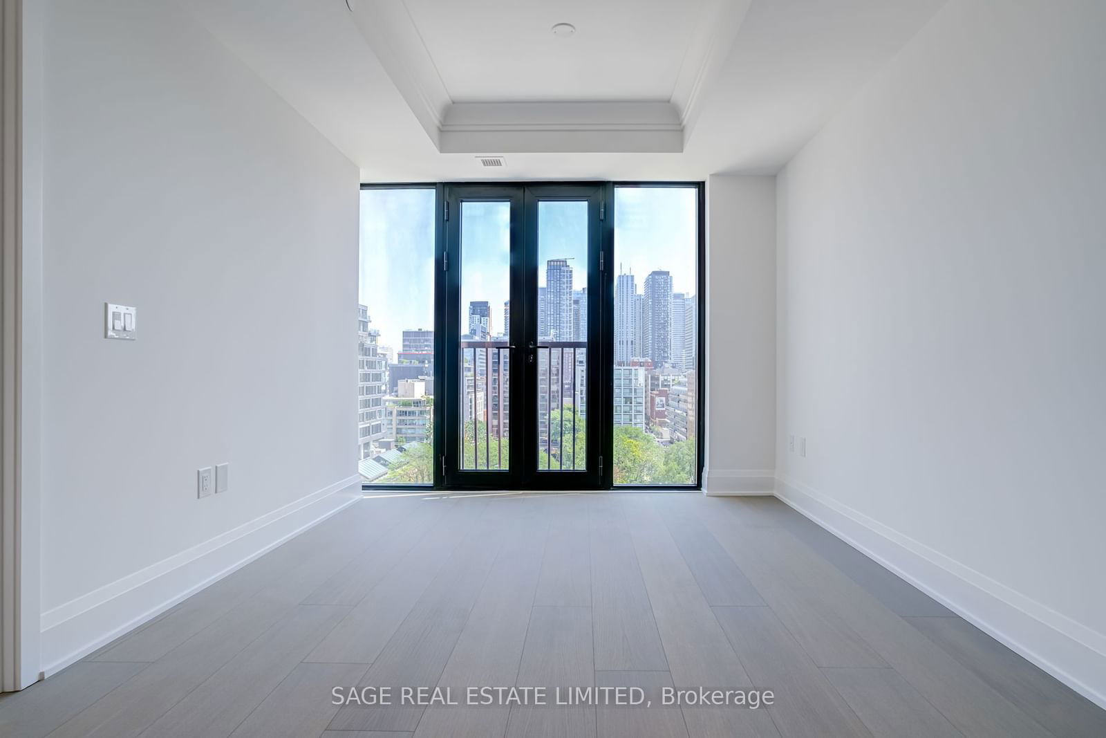 123 Portland St, unit 1104 for sale