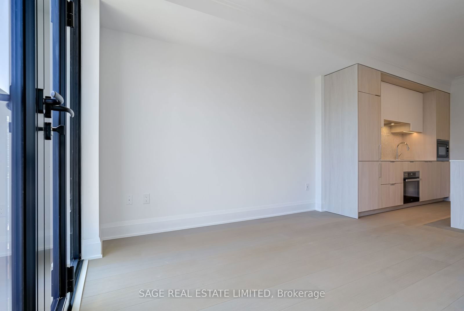 123 Portland St, unit 1104 for sale