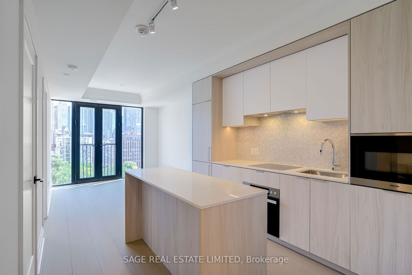 123 Portland St, unit 1104 for sale