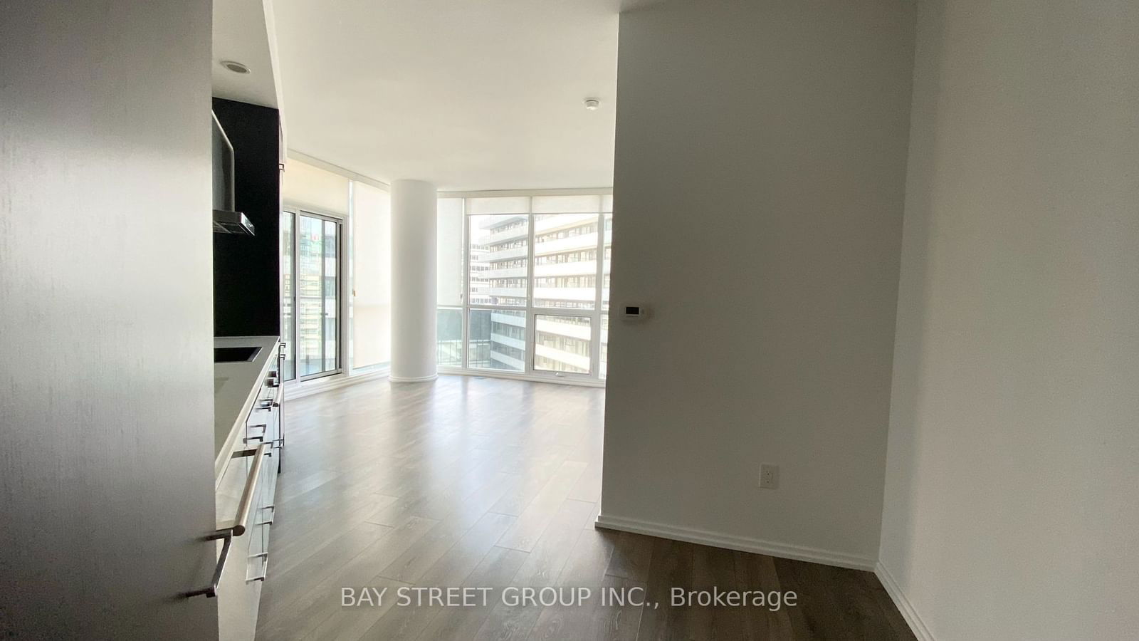 45 Charles St E, unit 1709 for rent - image #3