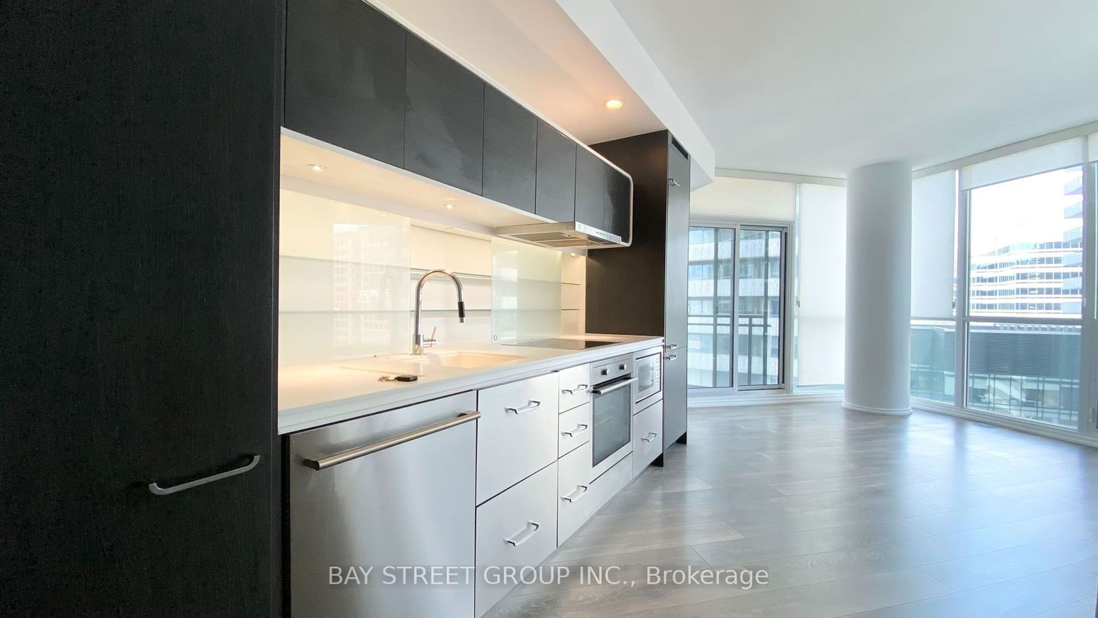 45 Charles St E, unit 1709 for rent - image #5