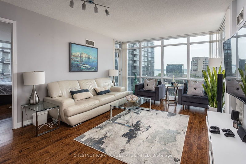 15 Fort York Blvd, unit 710 for rent - image #1