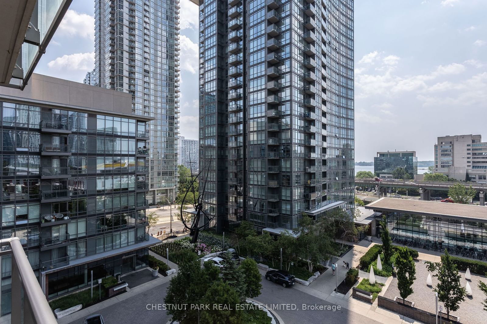 15 Fort York Blvd, unit 710 for rent - image #15