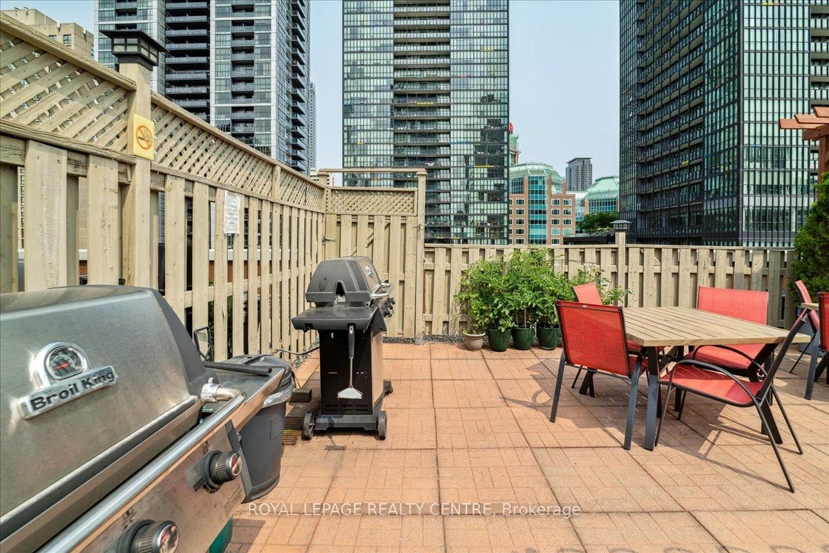 88 CHARLES St E, unit 602 for sale - image #20