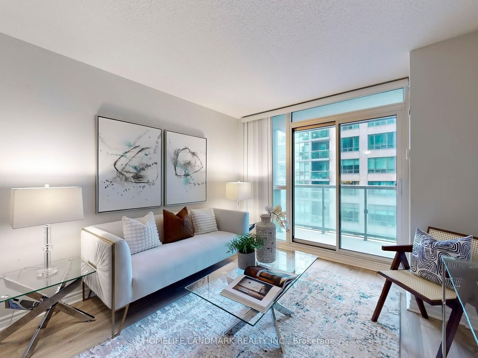 25 Lower Simcoe St, unit 820 for sale - image #3