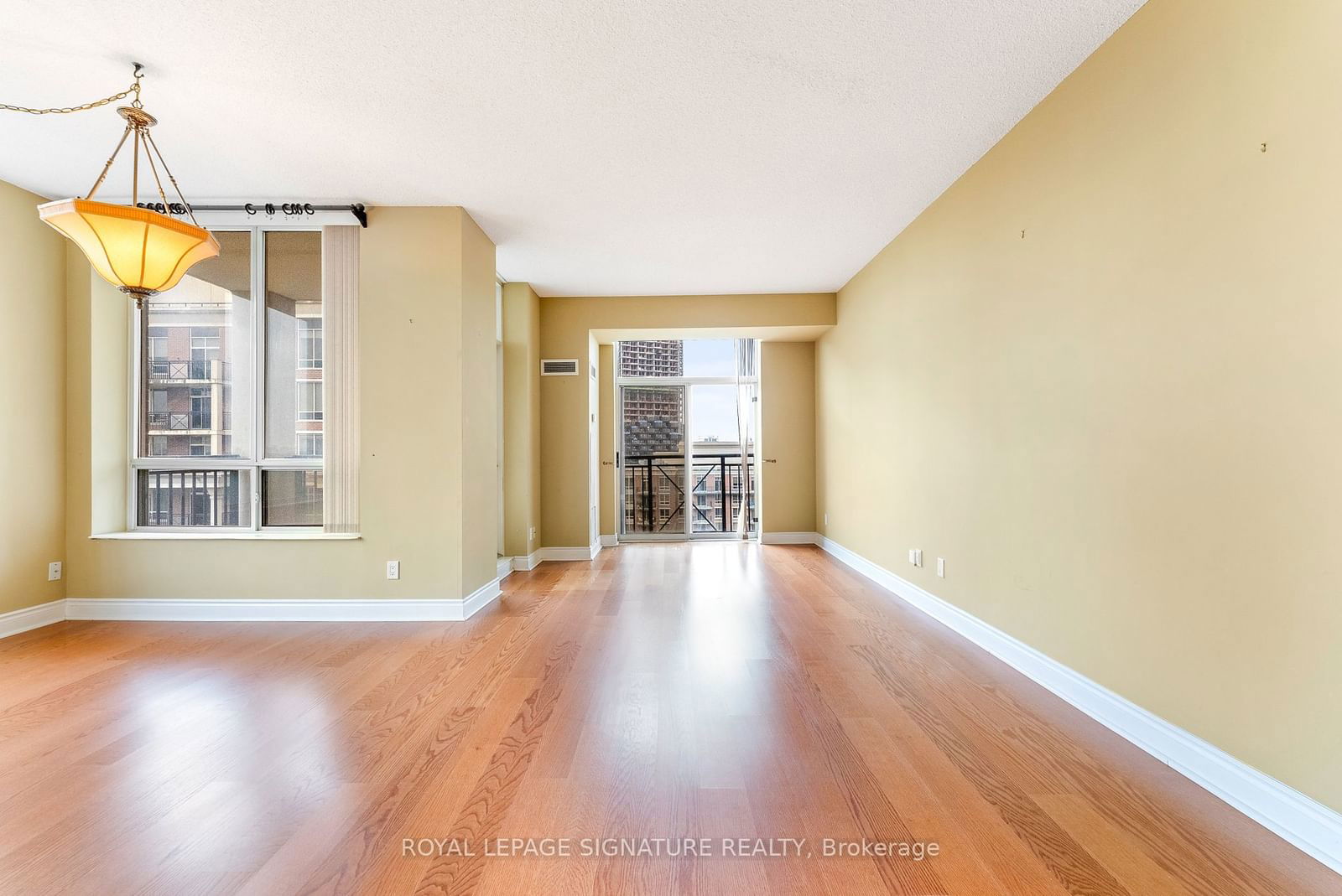 1101 Leslie St, unit 1506 for sale - image #7