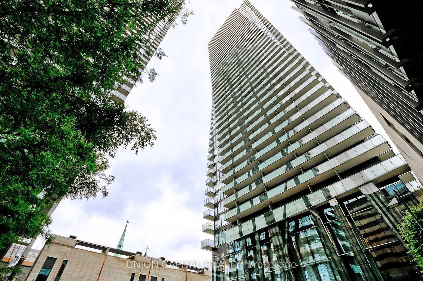 65 St. Mary St, unit 1408 for sale - image #3