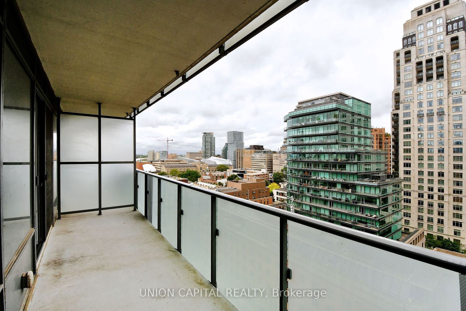 65 St. Mary St, unit 1408 for sale - image #36