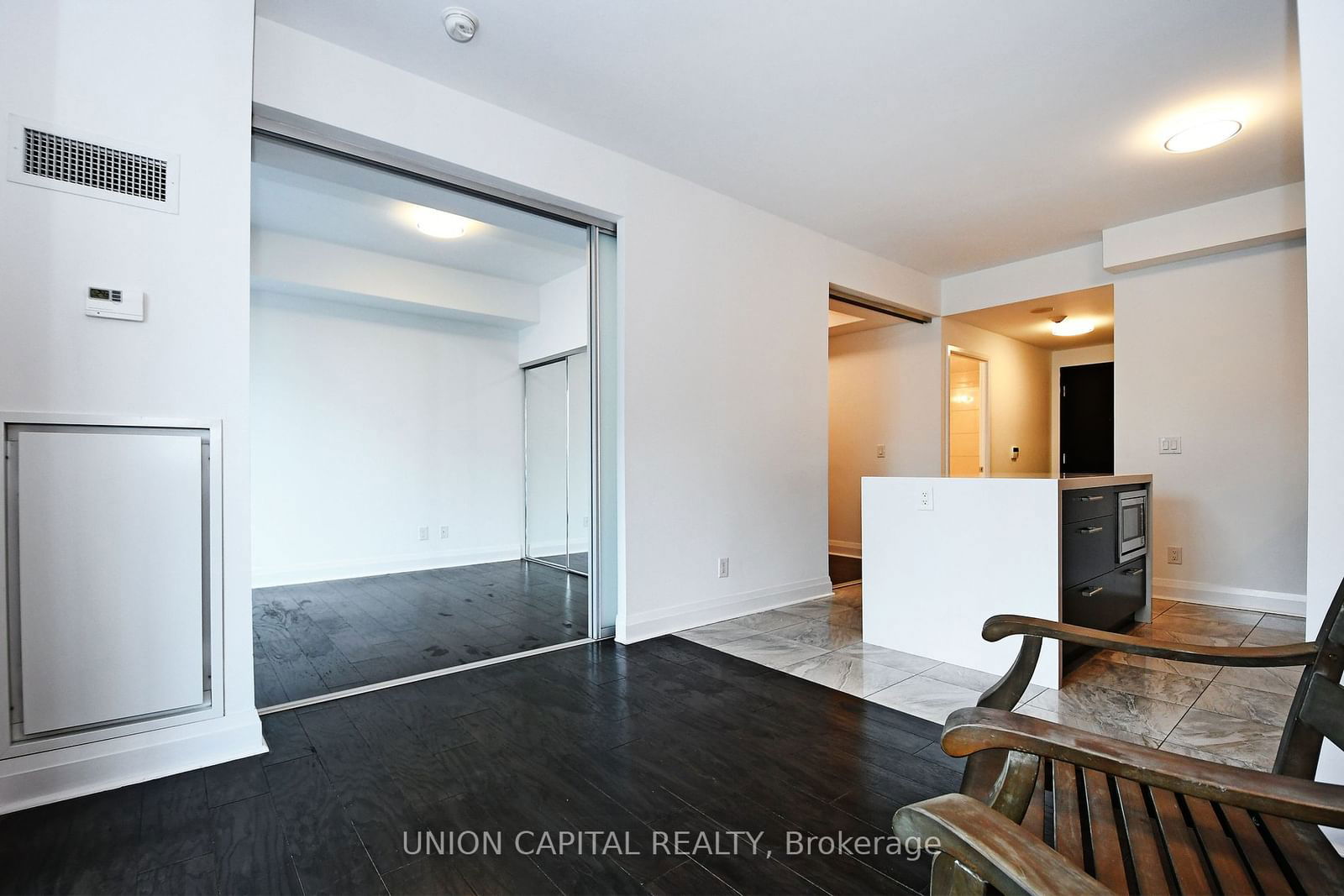 65 St Mary St, unit 1408 for rent - image #13