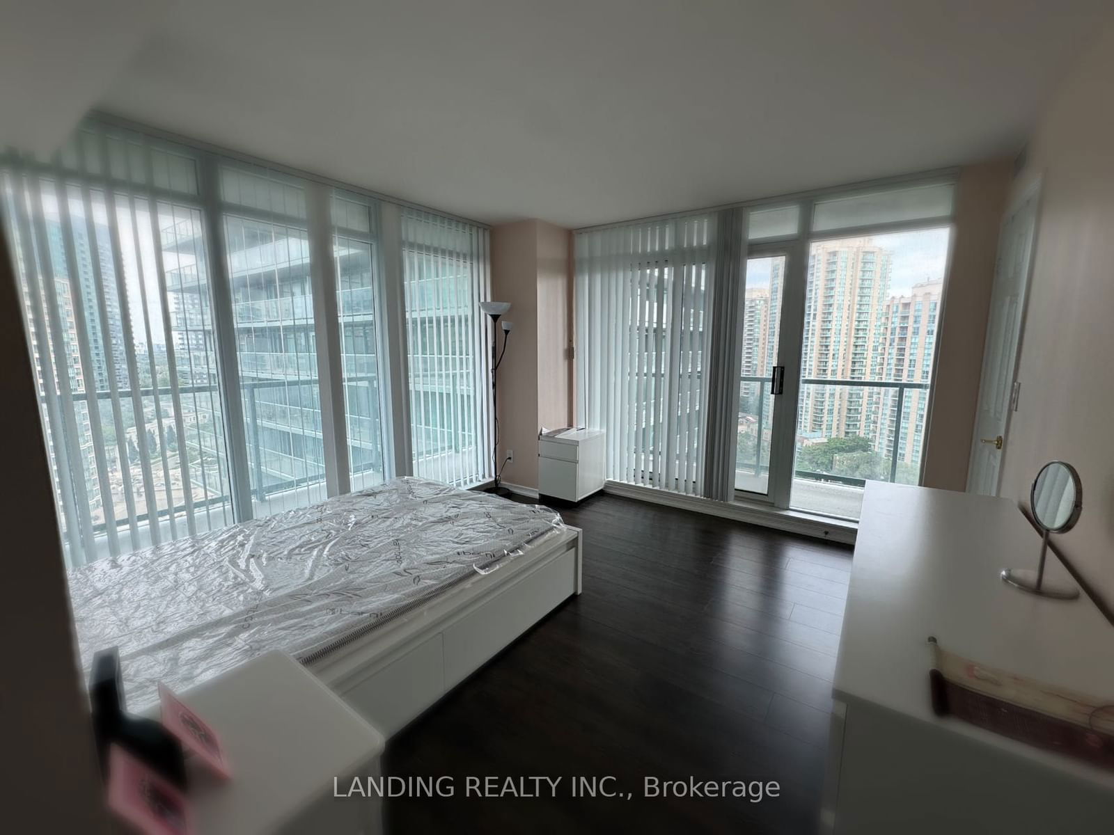 5500 YONGE St, unit 1710 for rent - image #3