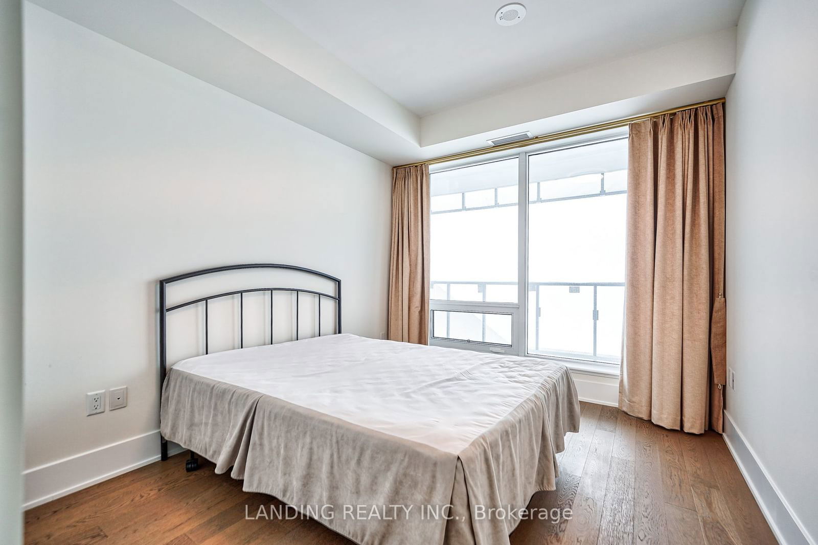 28 Freeland St, unit 6002 for rent