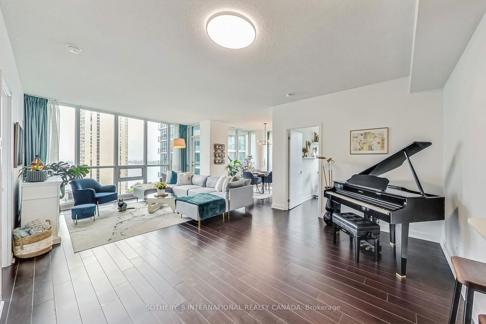 18 Harbour St, unit 1910 for sale - image #6