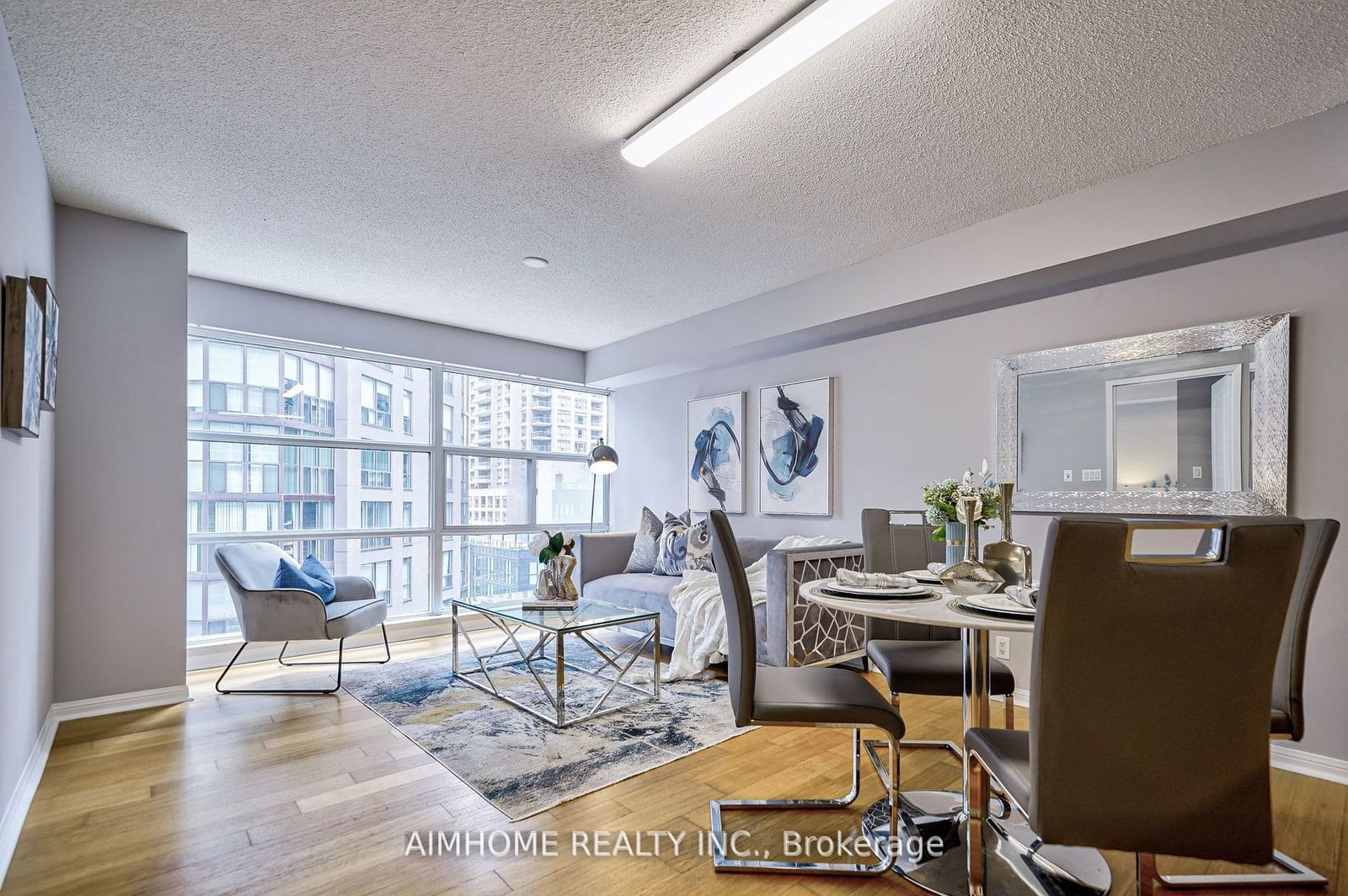 11 St Joseph St, unit 905 for rent