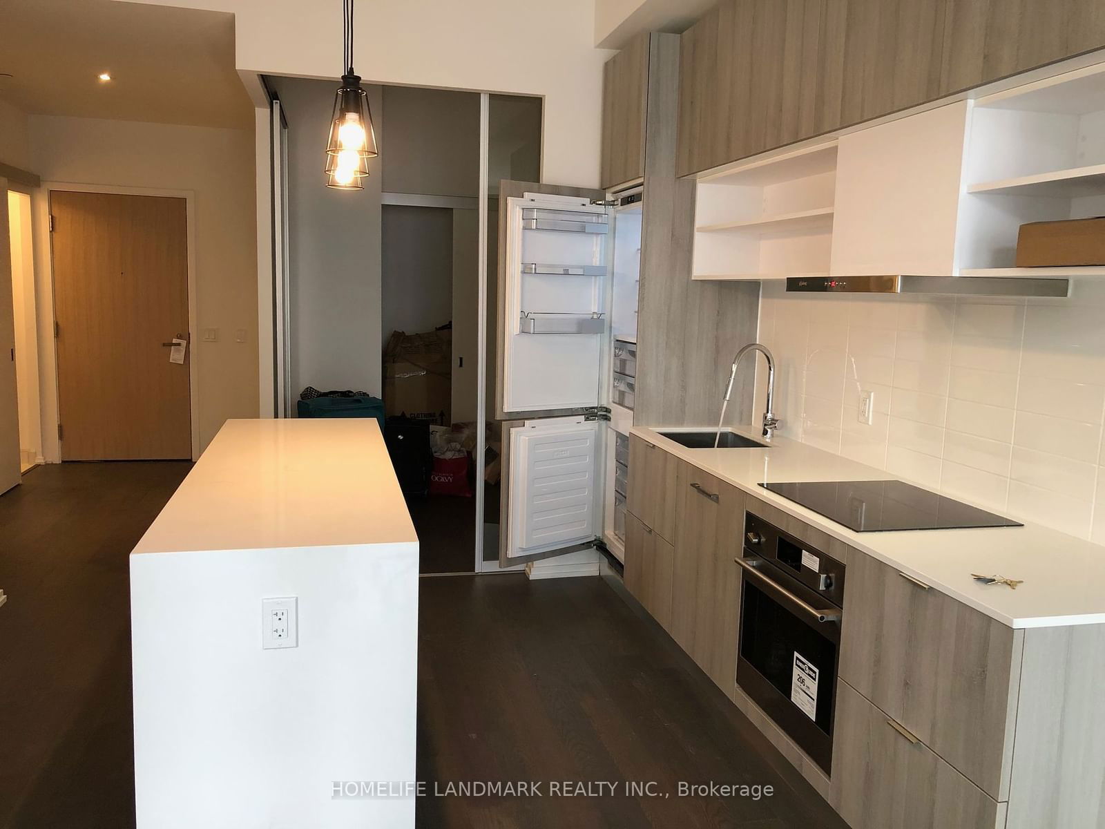 5 soudan Ave, unit 1209 for rent - image #6