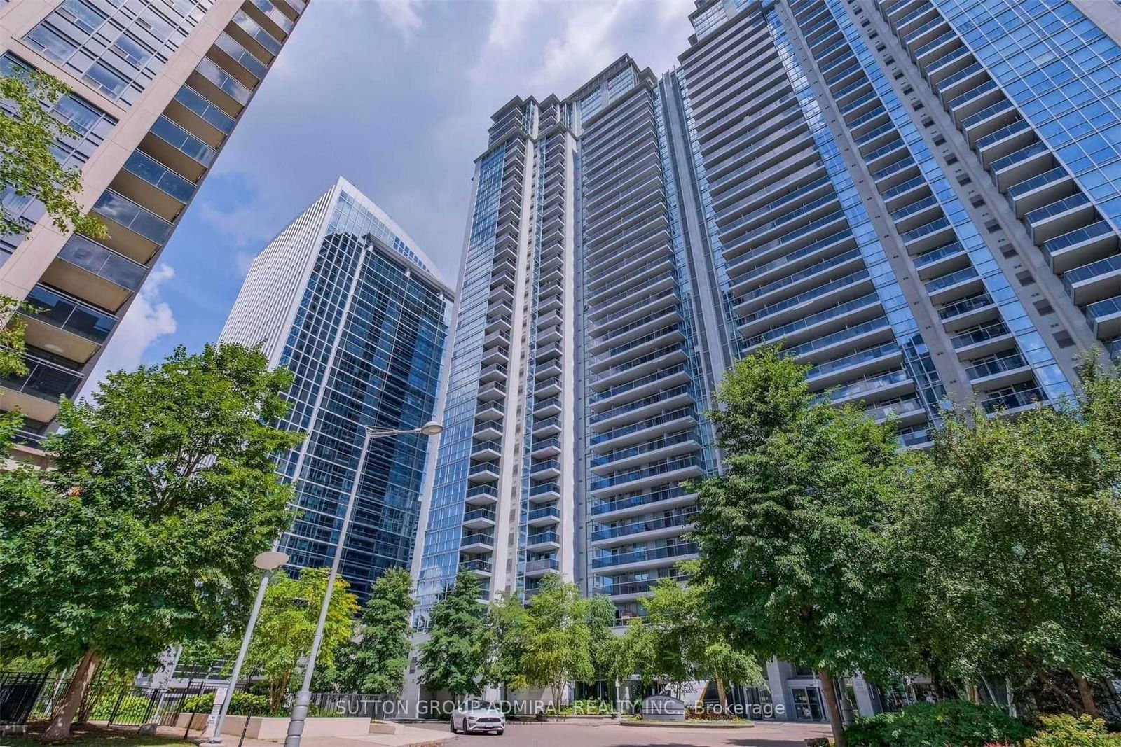 4978 Yonge St, unit 611 for sale