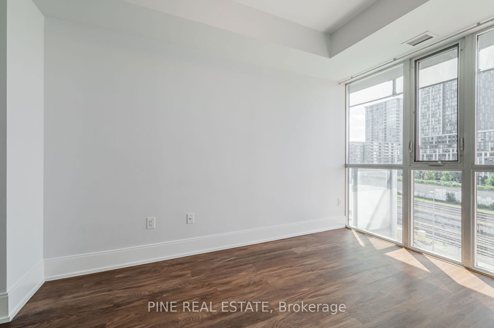 560 Front St W, unit 0431 for rent - image #18