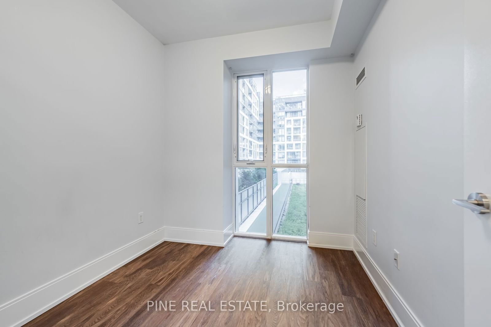 560 Front St W, unit 0431 for rent - image #25