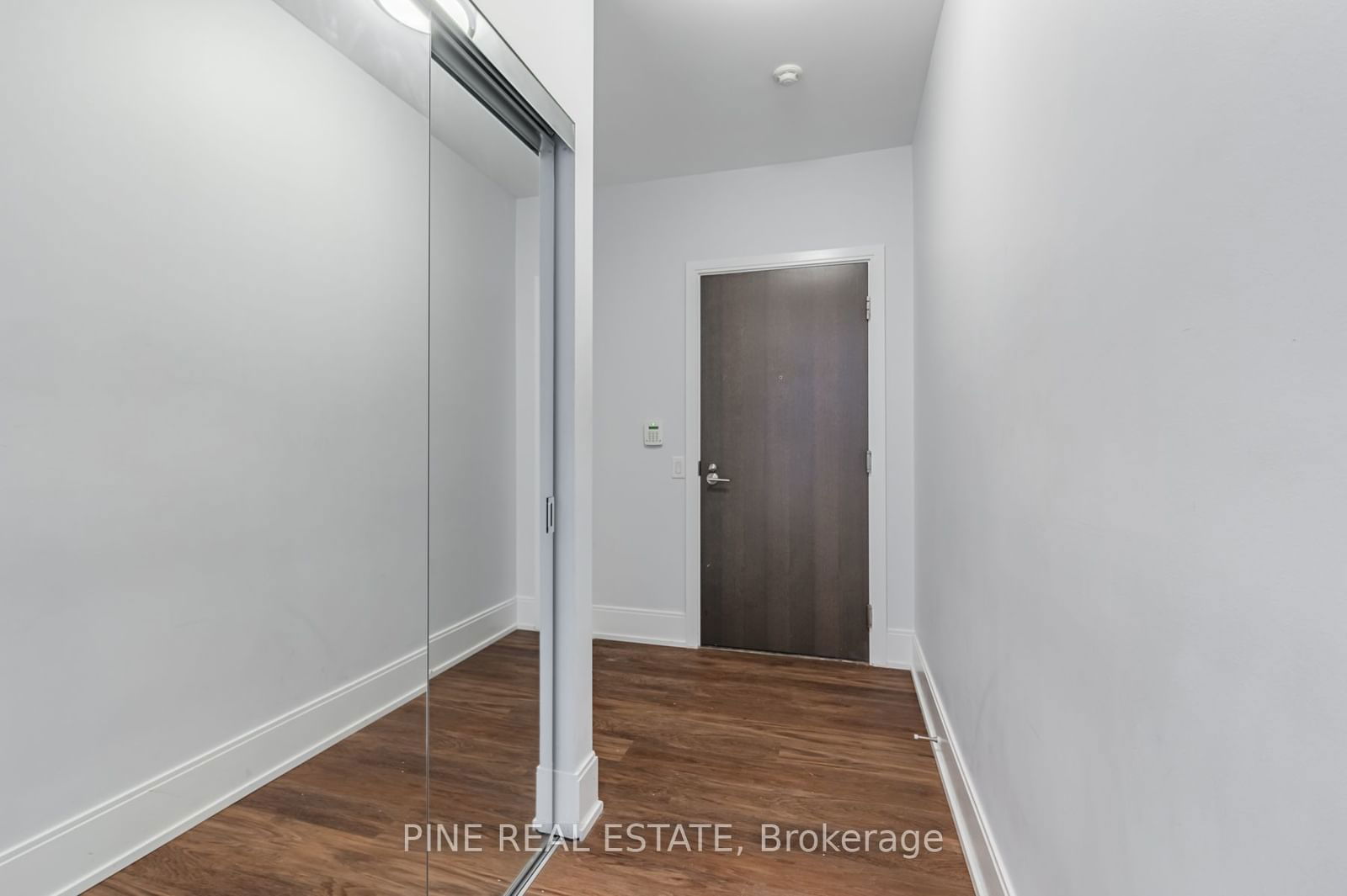 560 Front St W, unit 0431 for rent - image #3