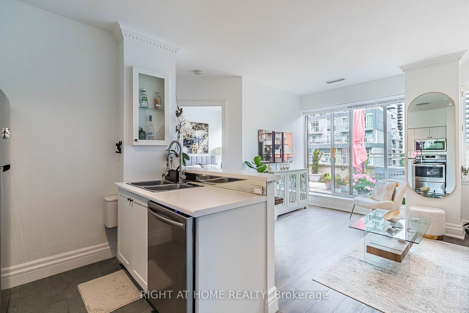 111 Merton St, unit Ph503 for sale - image #12