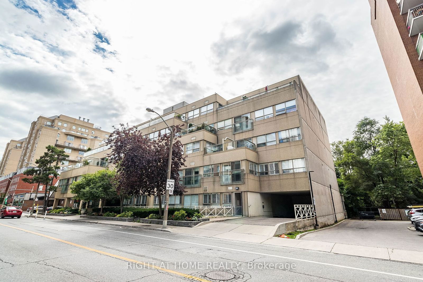 111 Merton St, unit Ph503 for sale - image #2