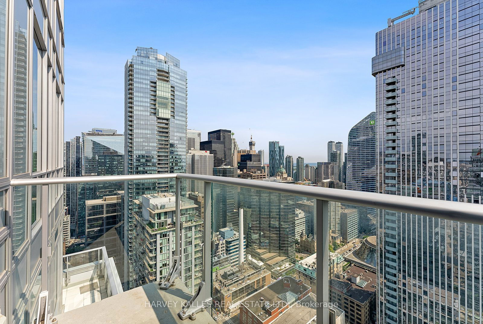 30 Nelson St, unit PH101 for sale