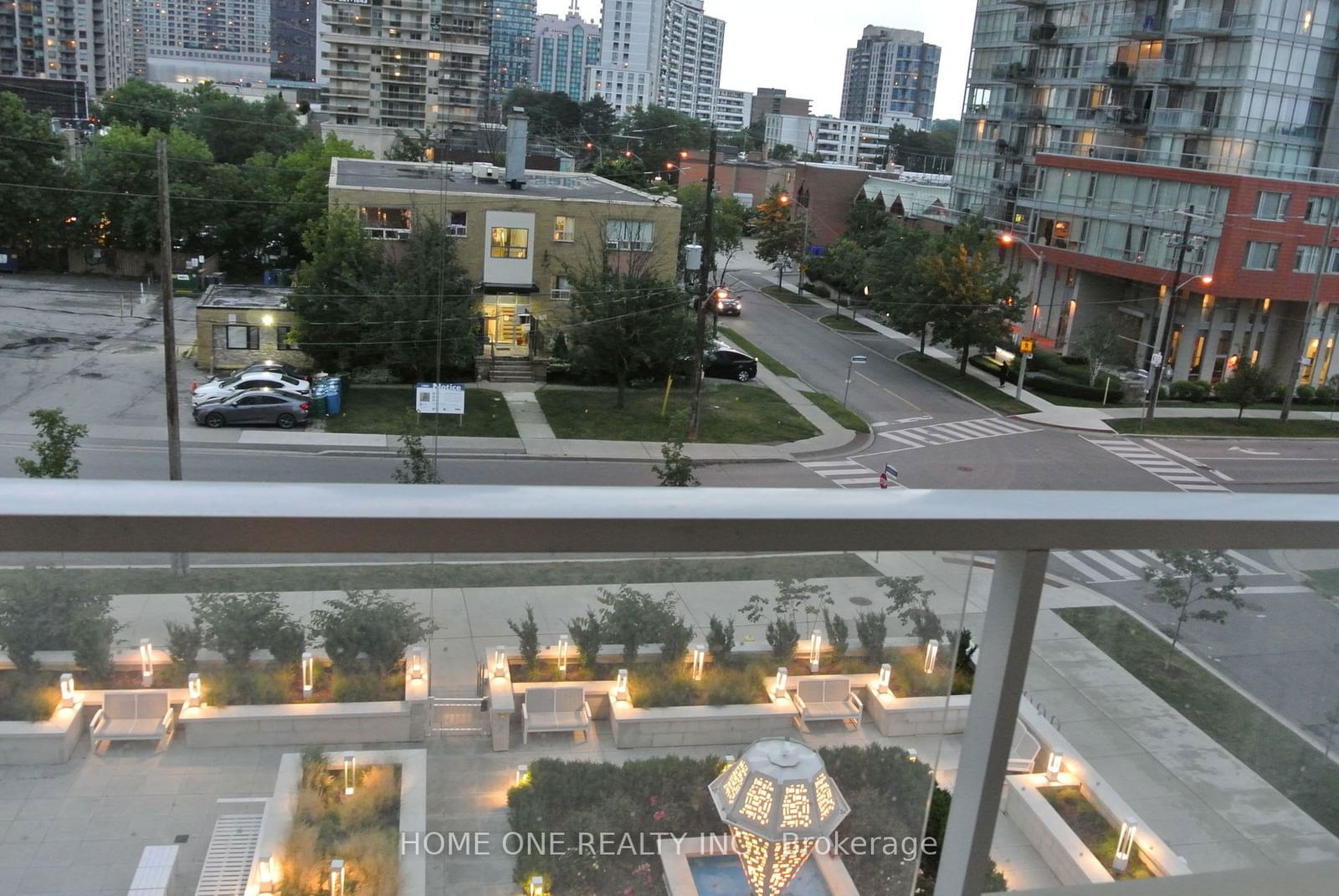 75 Canterbury Pl, unit 506 for rent - image #4