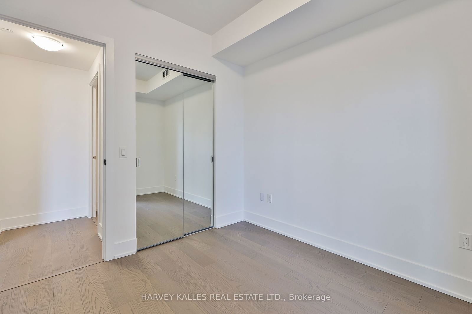 1 Yorkville Ave, unit 4503 for sale - image #22