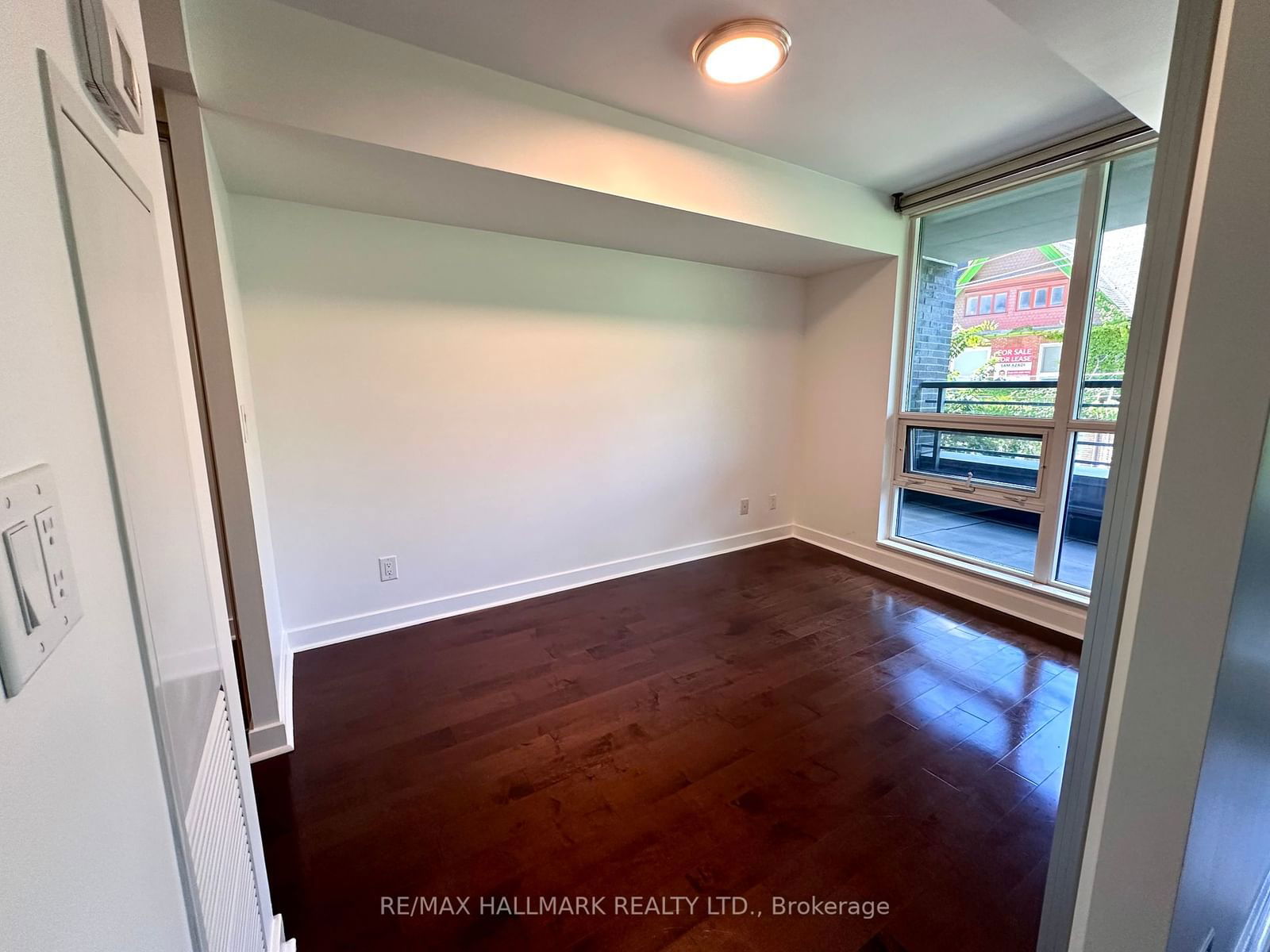 320 Richmond St E, unit 203 for sale