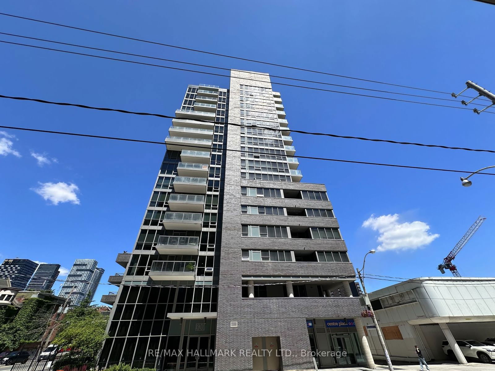 320 Richmond St E, unit 203 for sale