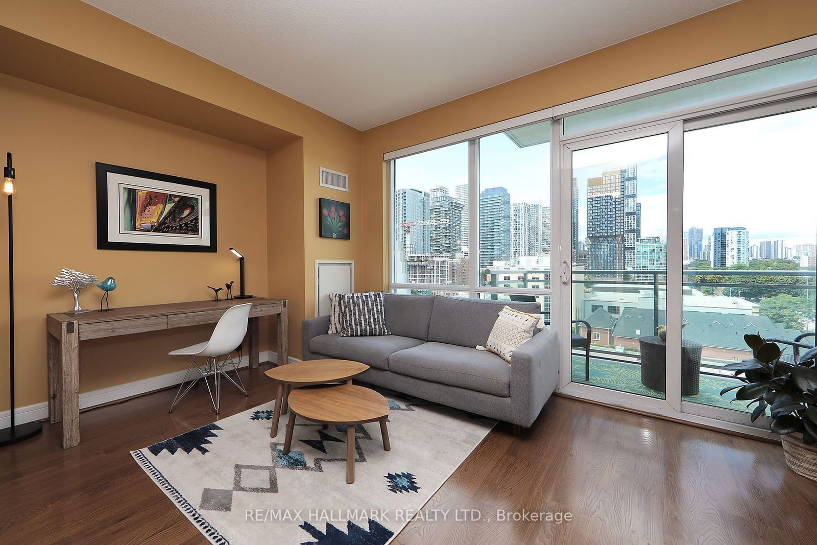 116 George St, unit N904 for sale - image #8