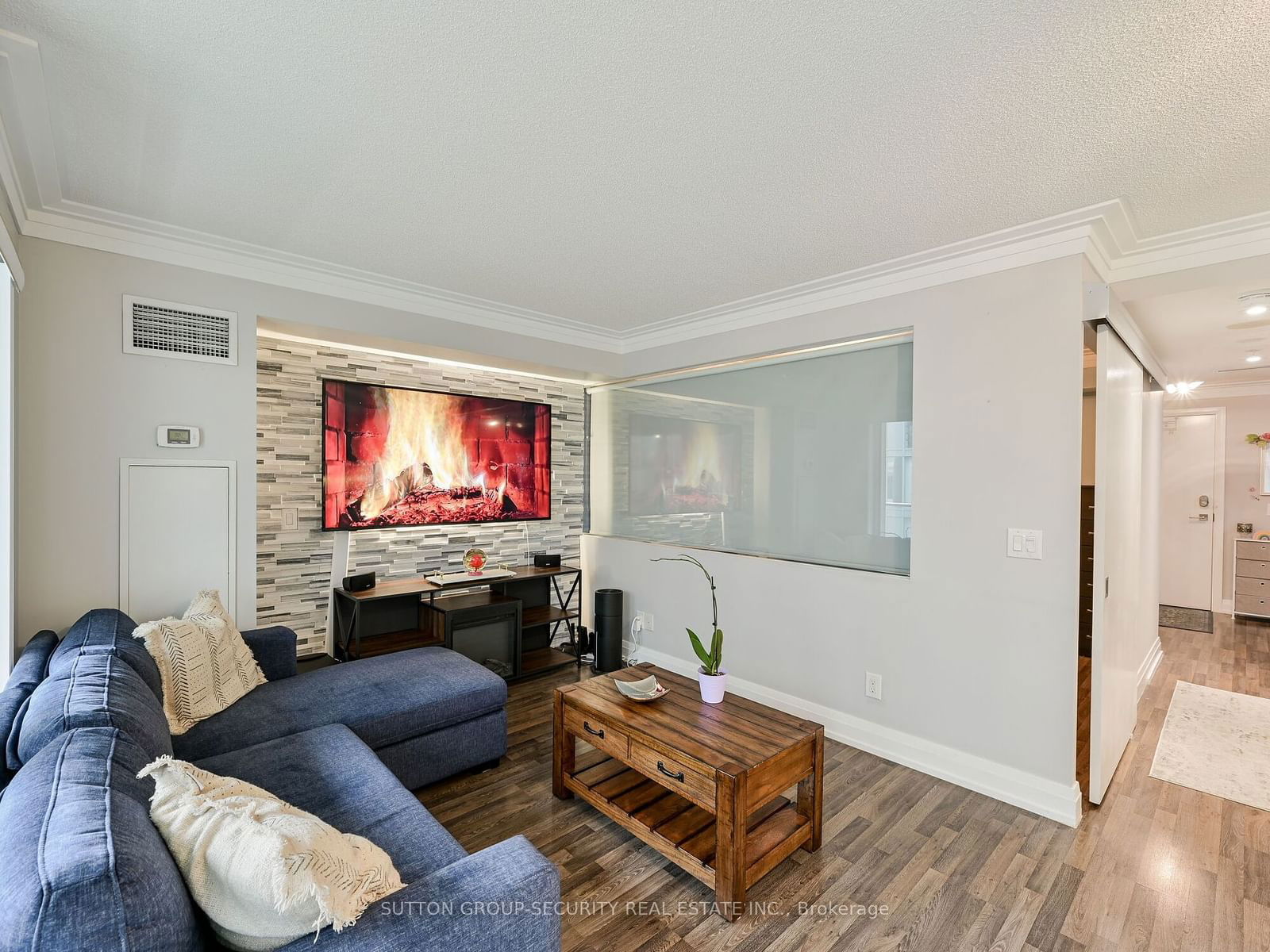 565 Wilson Ave, unit W306 for sale