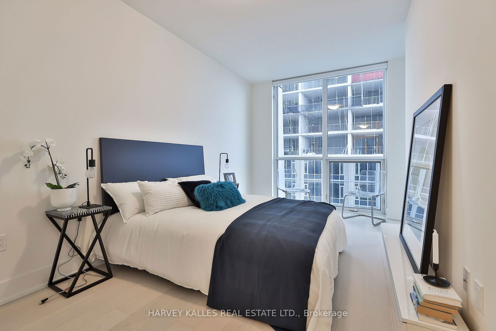 1 Yorkville Ave, unit 4603 for sale - image #16