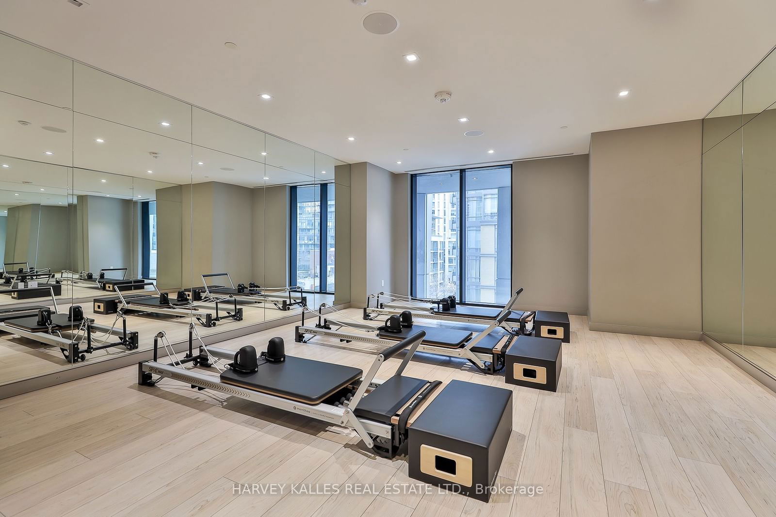 1 Yorkville Ave, unit 4603 for sale - image #32