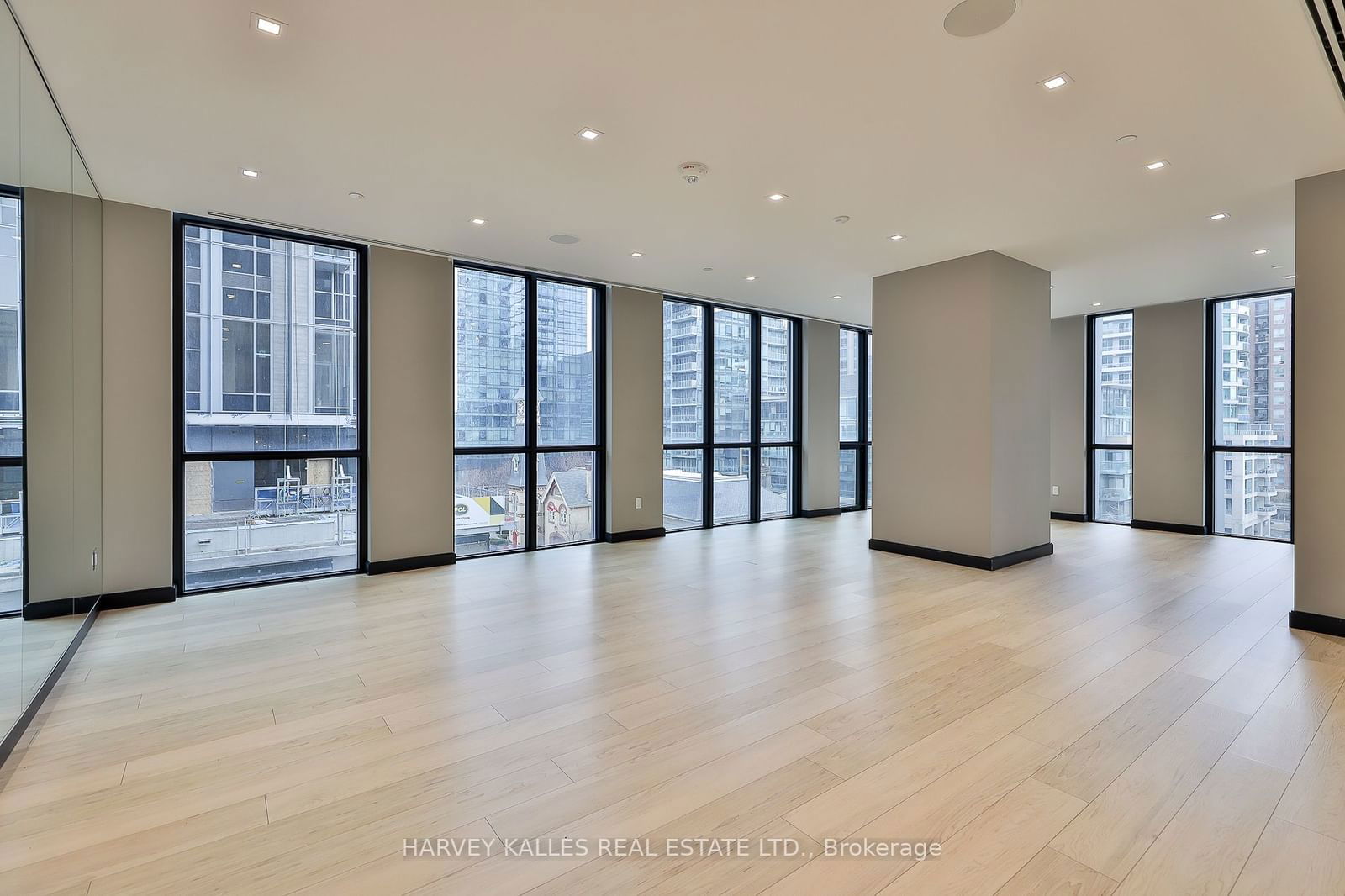 1 Yorkville Ave, unit 4603 for sale - image #33