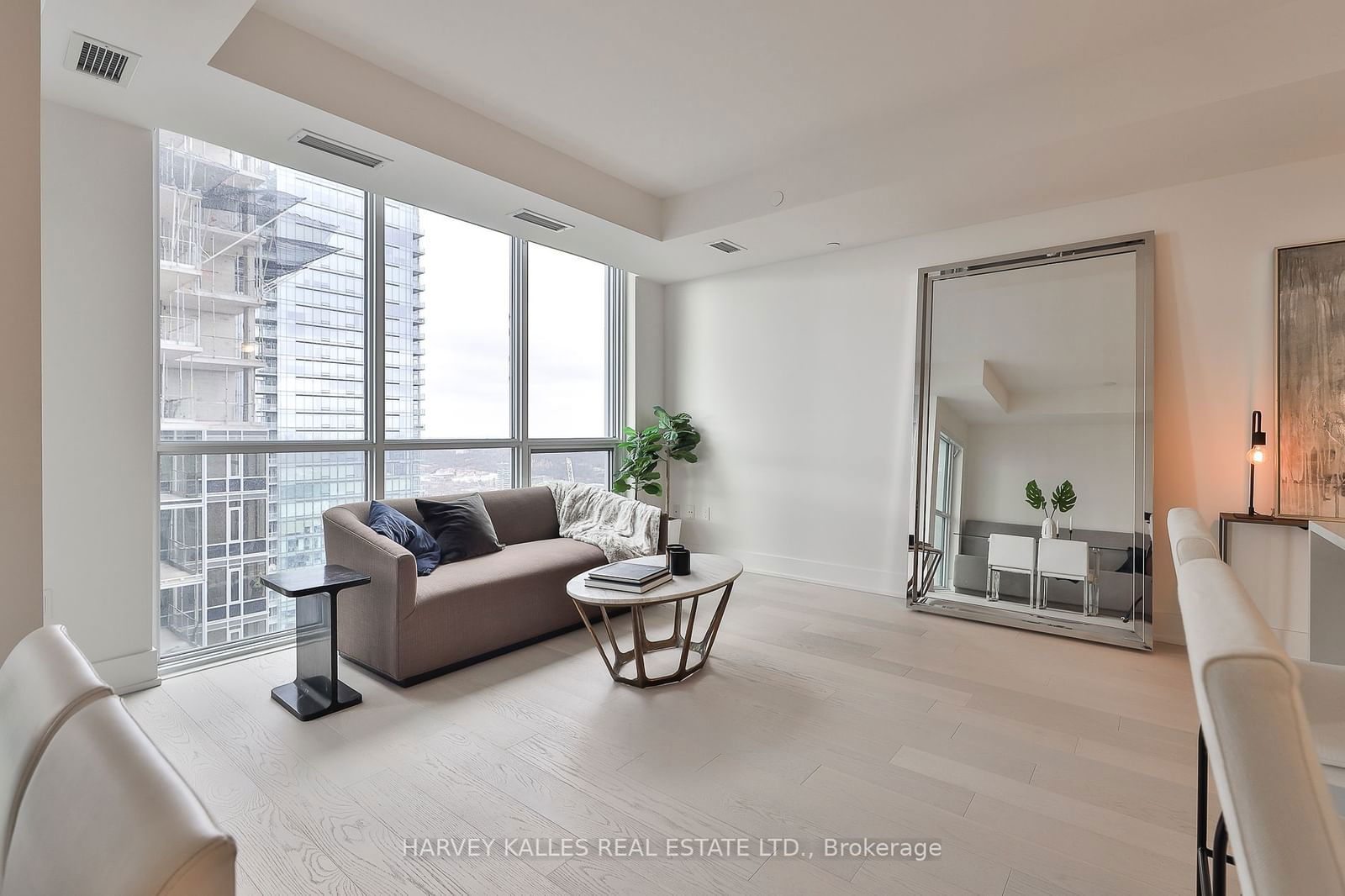 1 Yorkville Ave, unit 4603 for sale - image #8