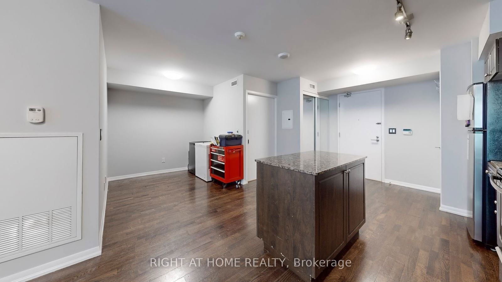 209 Fort York Blvd, unit 1165 for sale - image #12