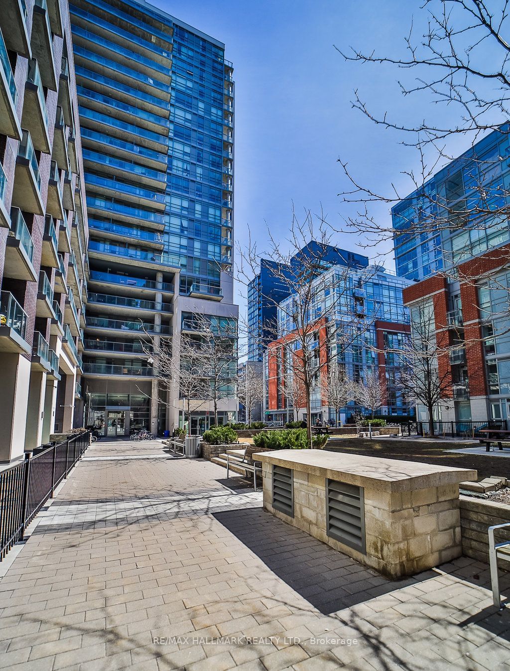 68 Abell St, unit 711 for sale - image #24