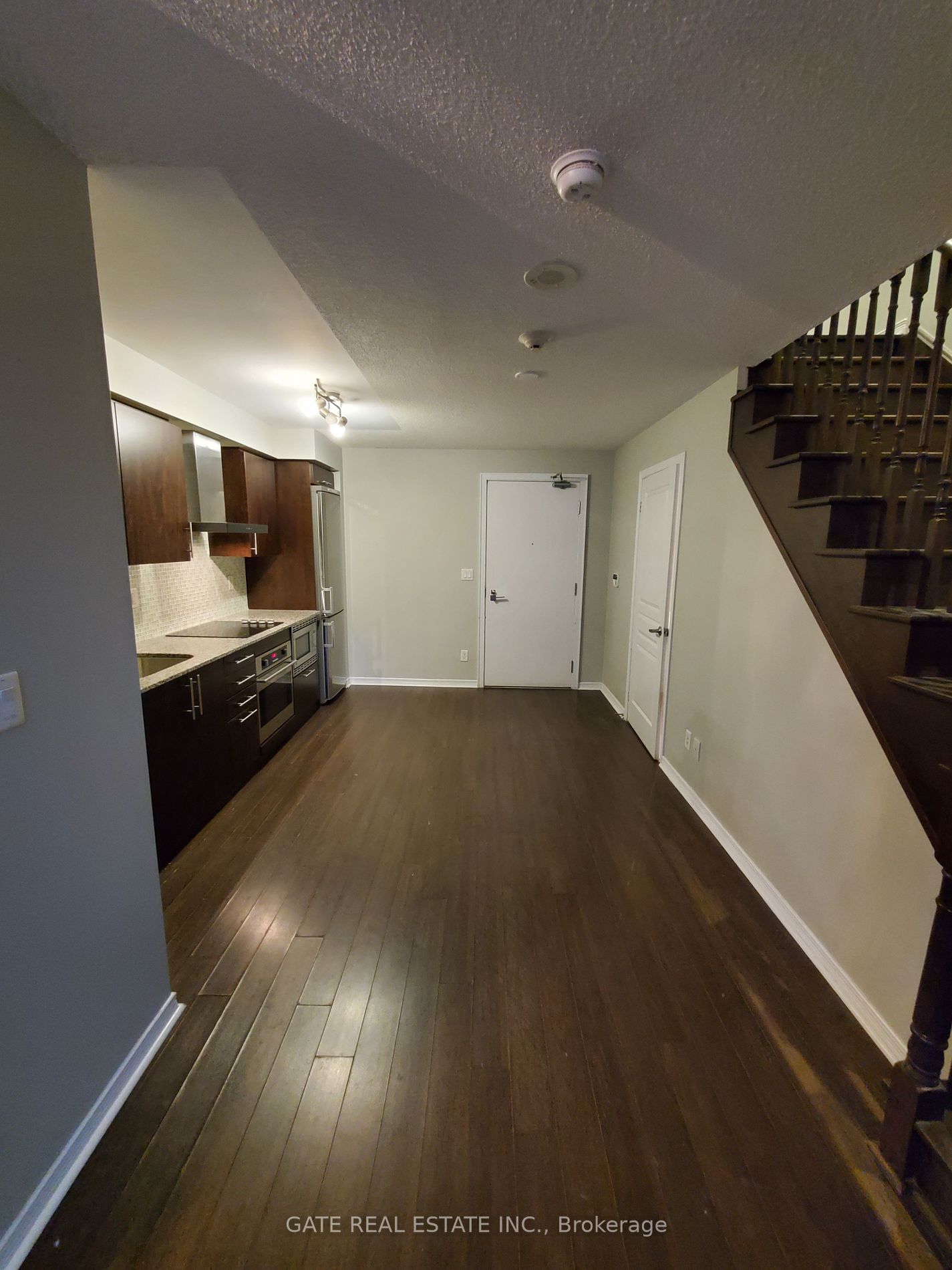 352 Front St W, unit 101 for rent - image #3